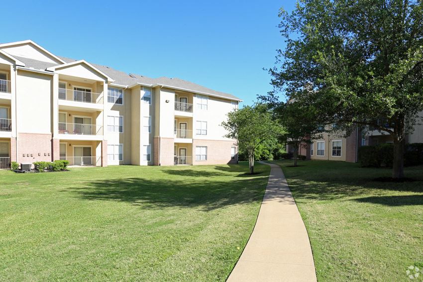 Signature Park Apartments, 3780 Copperfield Dr, Bryan, TX RentCafe